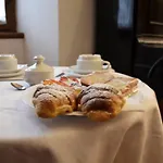 Bed and breakfast Palazzo Sassatelli - Nel Cuore Di Cascia