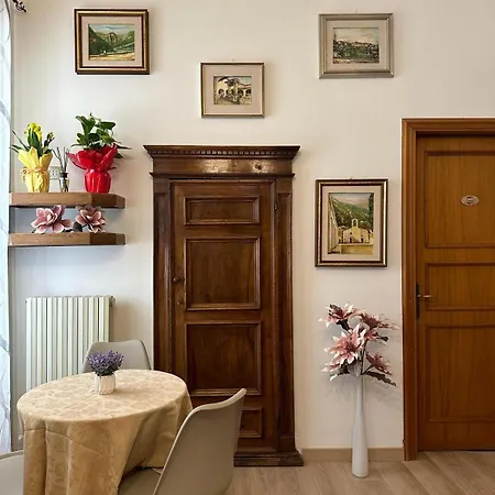 Palazzo Sassatelli Alojamento de Acomodação e Pequeno-almoço Cascia