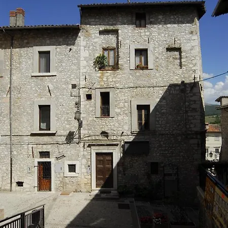 Palazzo Sassatelli - Nel Cuore Di Nocleg ze śniadaniem Cascia