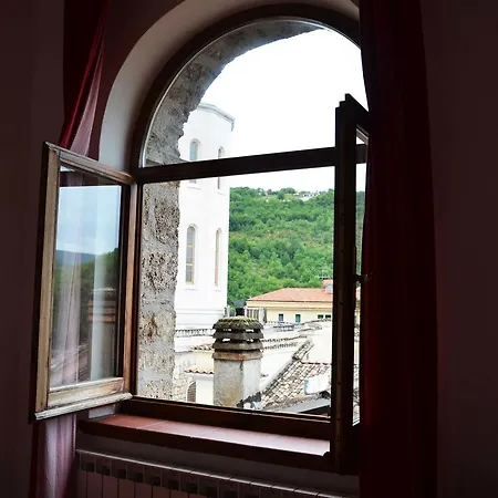 Palazzo Sassatelli - Nel Cuore Di Cascia
