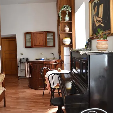 Palazzo Sassatelli - Nel Cuore Di Nocleg ze śniadaniem 3*