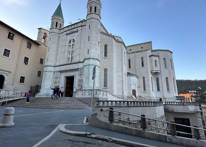 Palazzo Sassatelli - Nel Cuore Di Nocleg ze śniadaniem Cascia