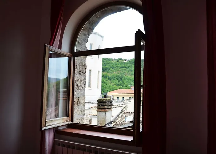 Palazzo Sassatelli - Nel Cuore Di Cascia